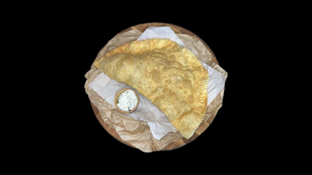 Чебурек зі свининою