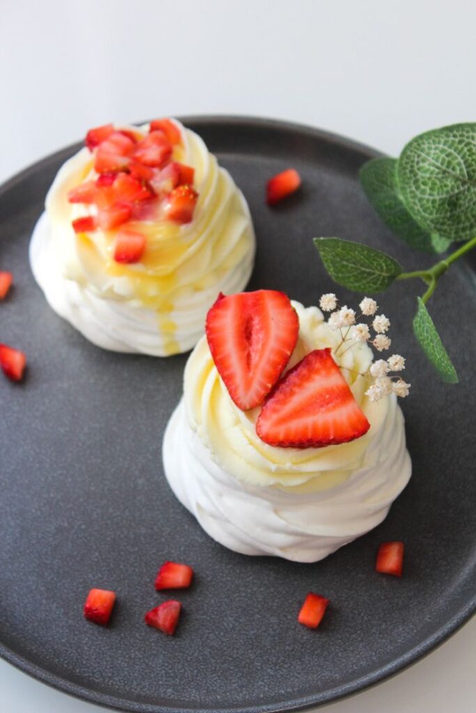 Десерт Тістечко Павлова