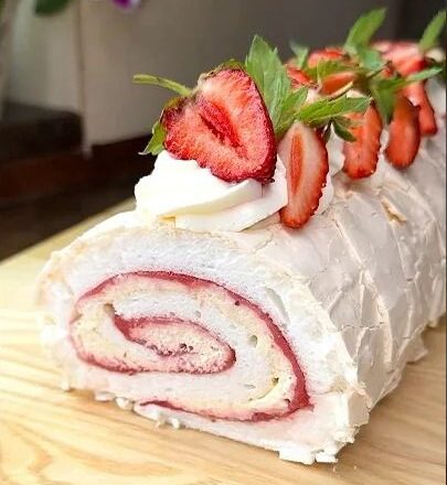 Десерт Маренговий рулет